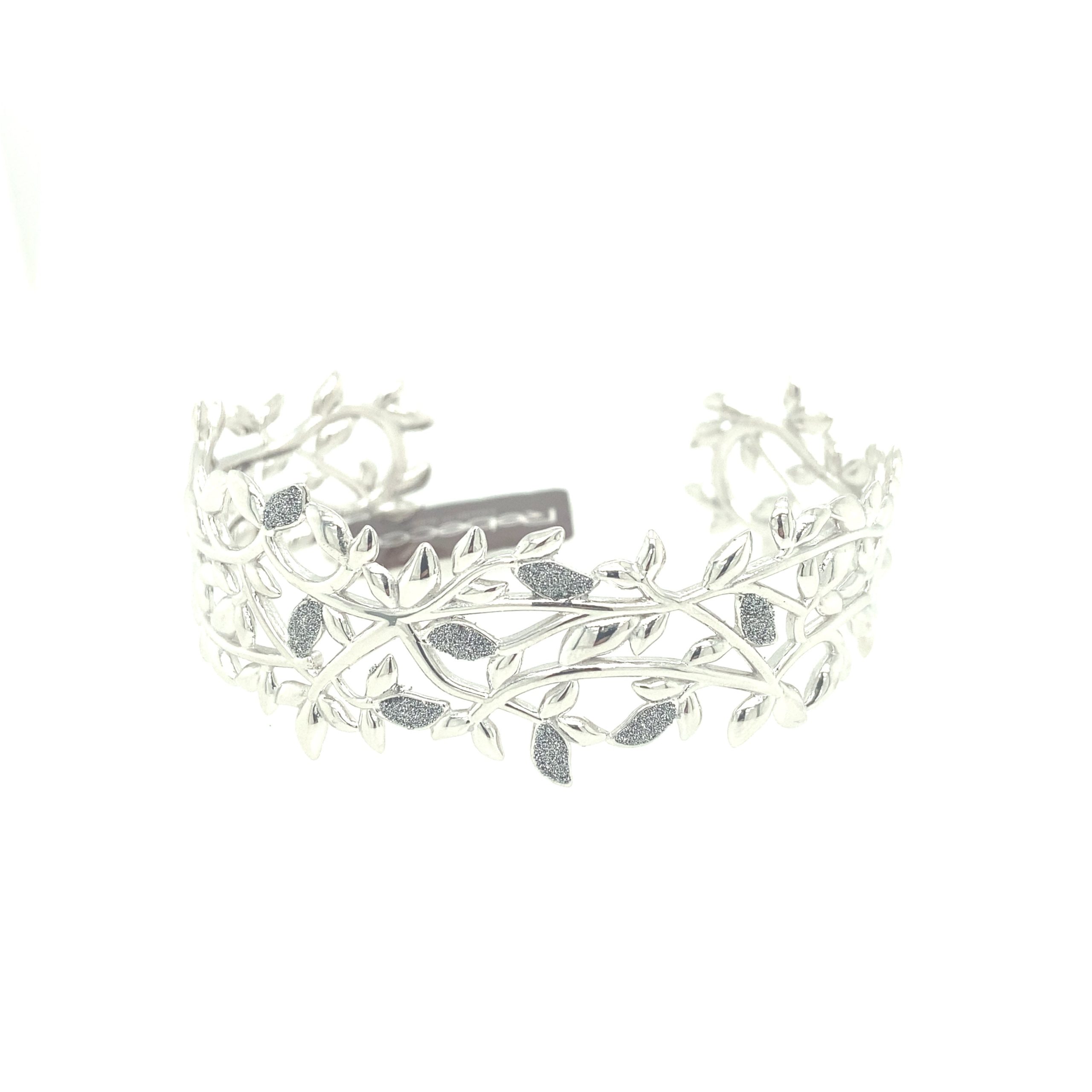 Bangle Bracalet With Diamonds Powder