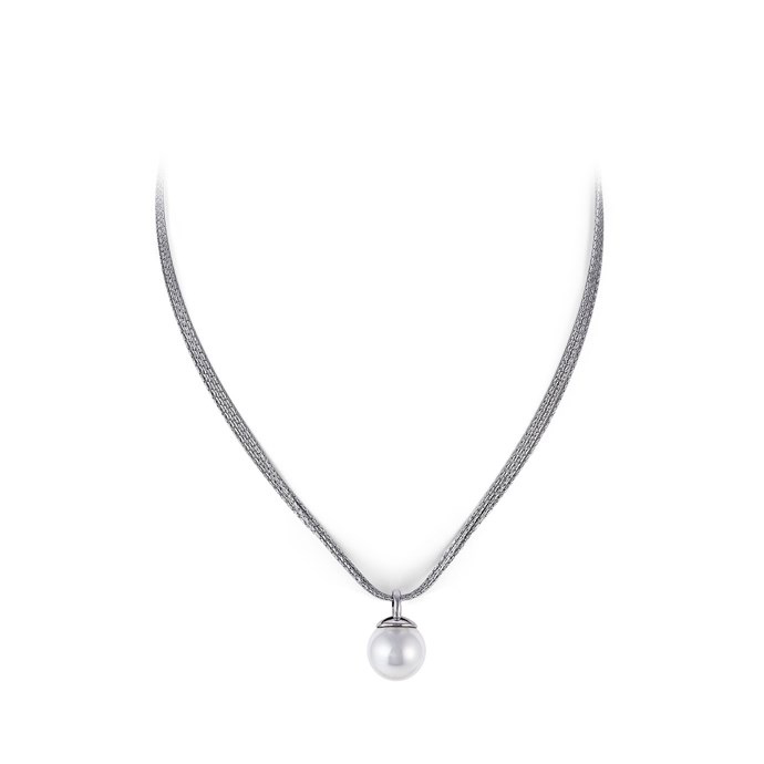 Row Silk Triple Chain with Pearl Pendant