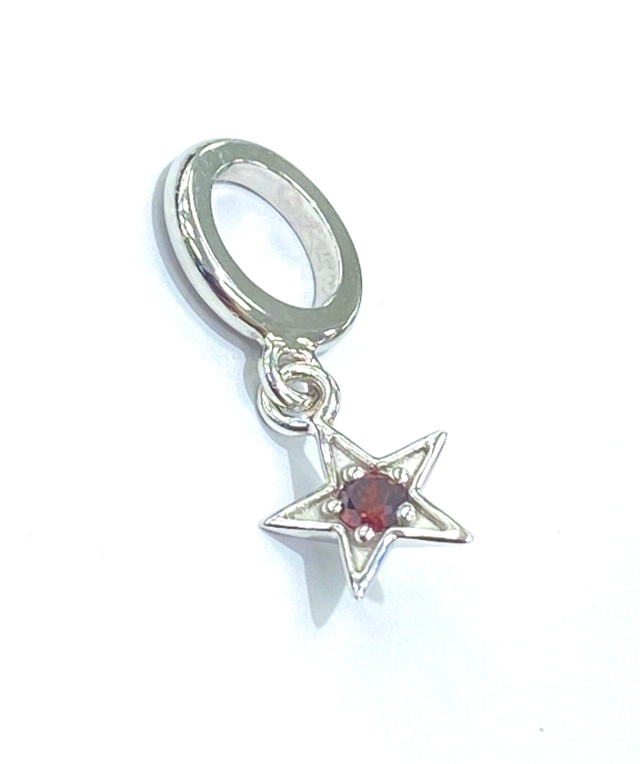 Garnet Shiny Star Charm (Silver/Red)