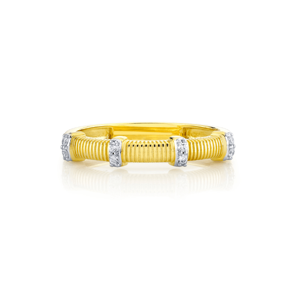 Sloane Street 18k Yellow Gold Strie Band with Diamonds - SS-R005L-WDCB-Y-7