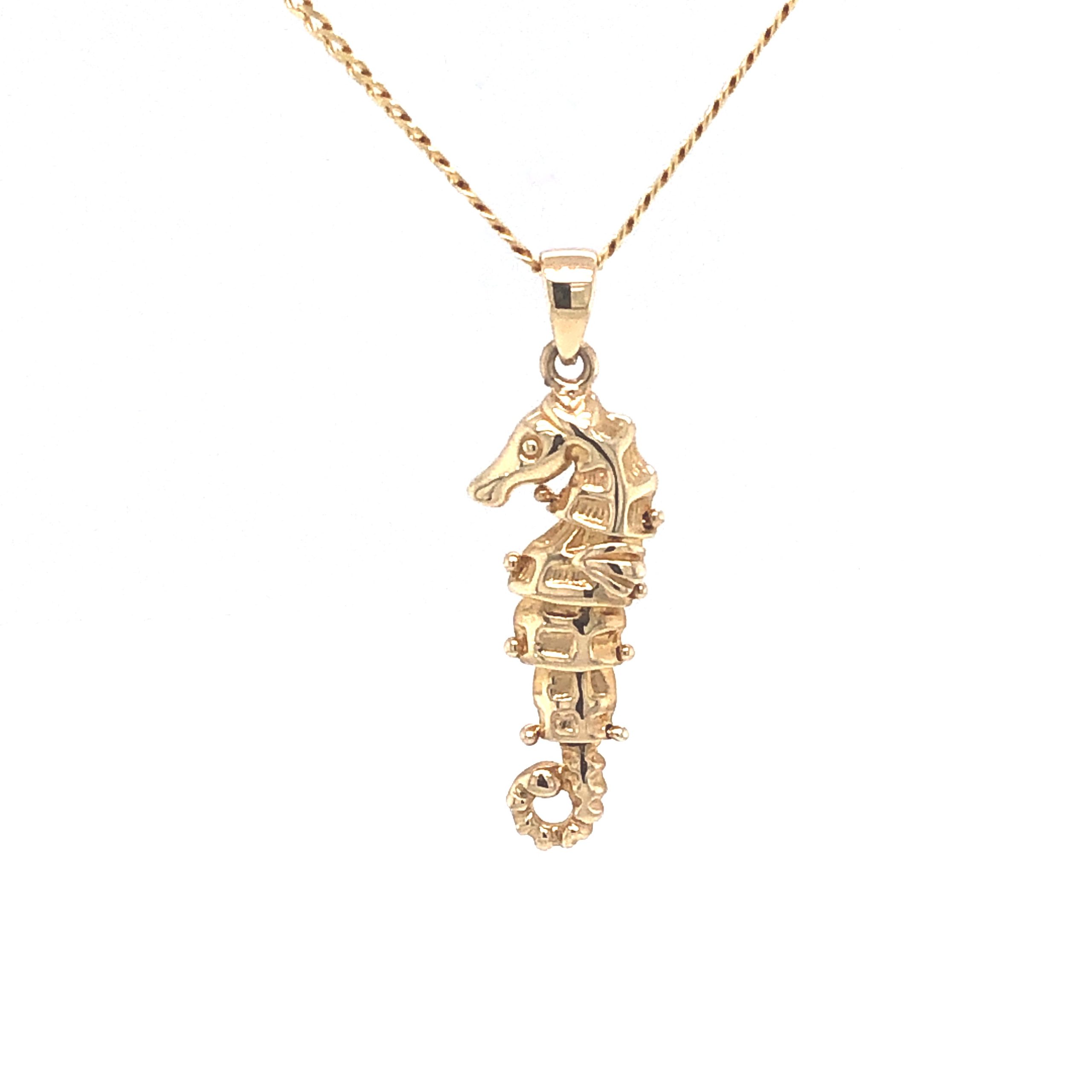 Sea Horse 3D Texture 14K Gold Pendant