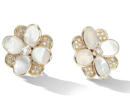 18K YELLOW GOLD WHITE MOTHER OF PEARL AND DIAMOND FLOWER STUD EARRINGS