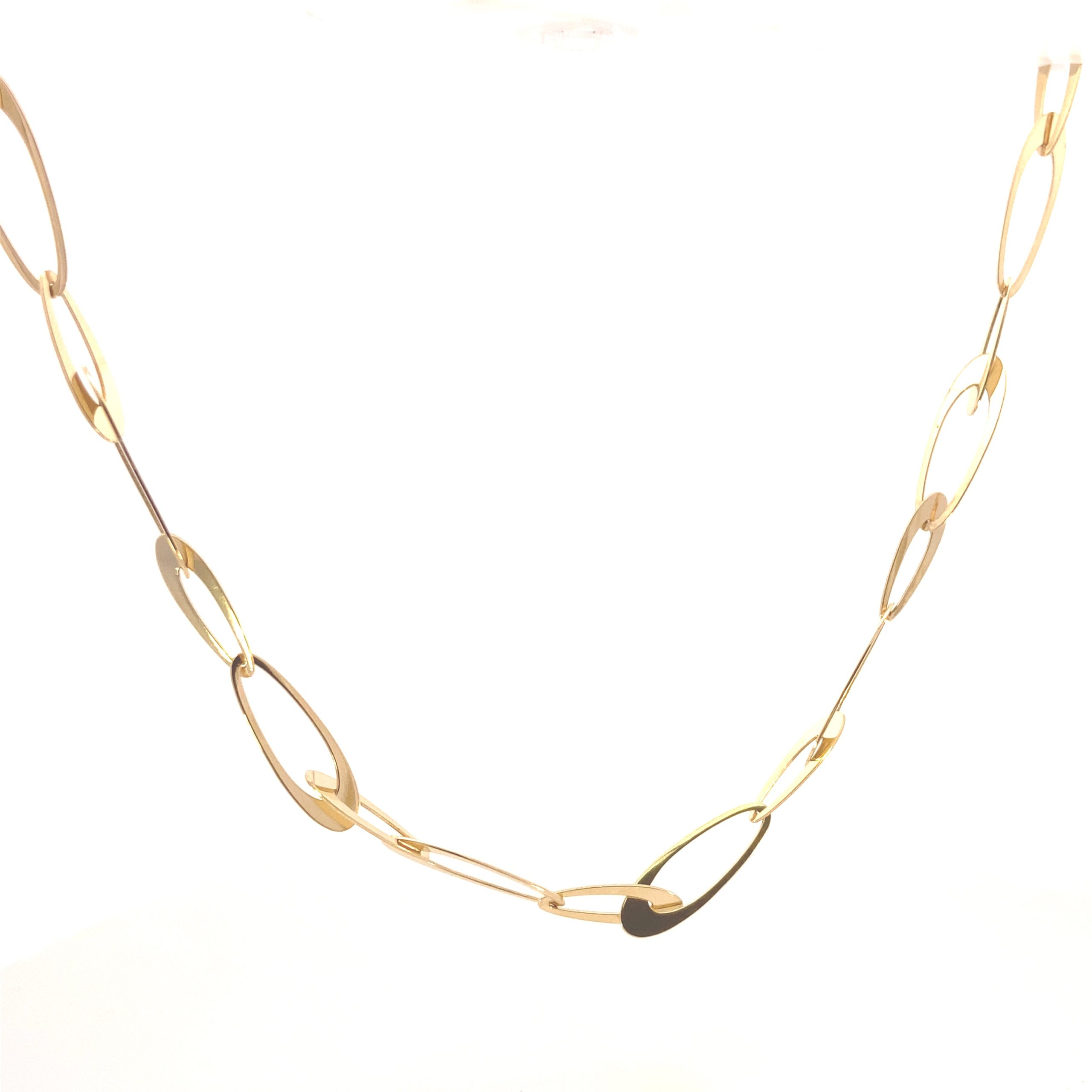 14K Gold Fancy Oval Link Neck