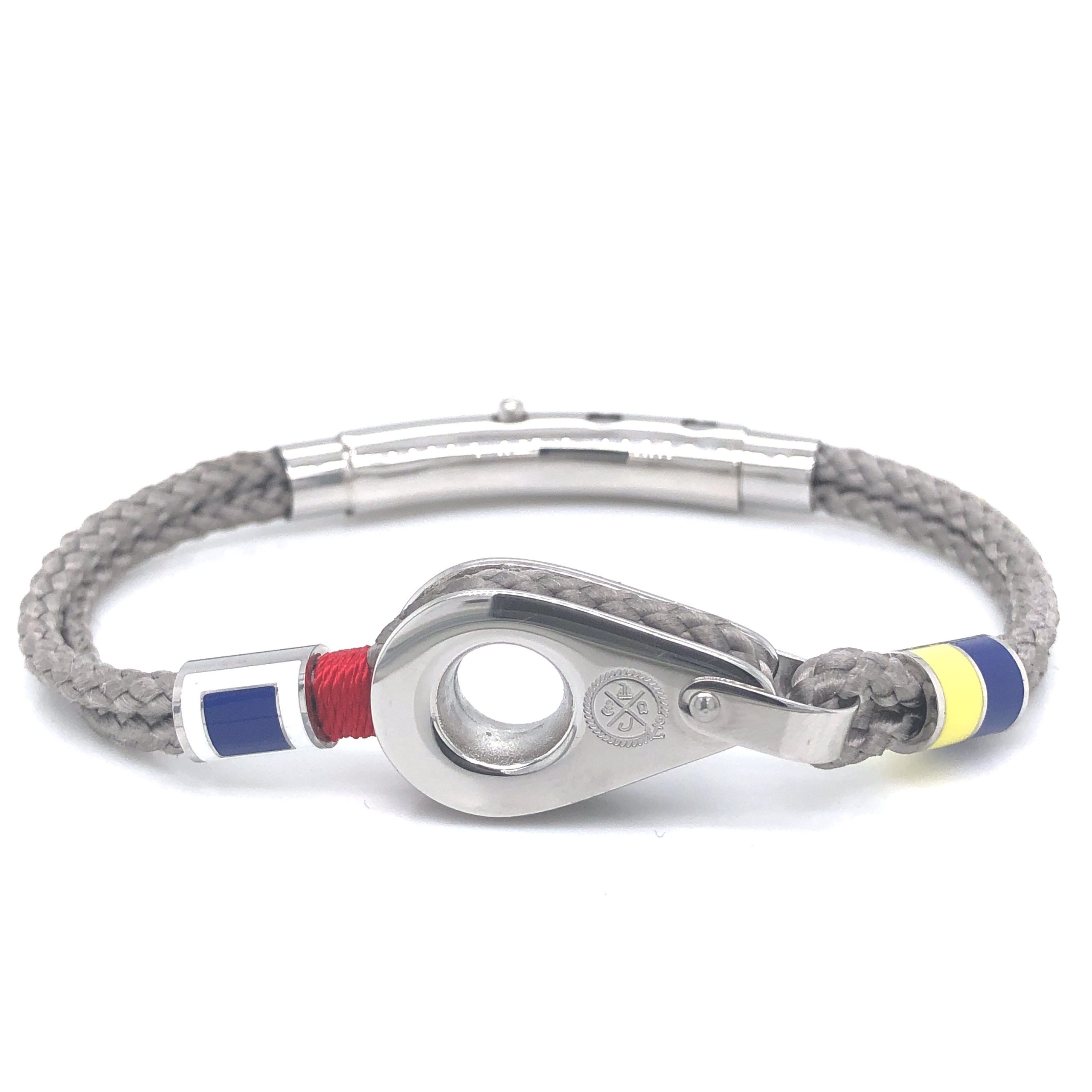 Light Grey Double Rope with Silver Pulley and Nautical Flags Charms Bracelet (Grey/Silver)