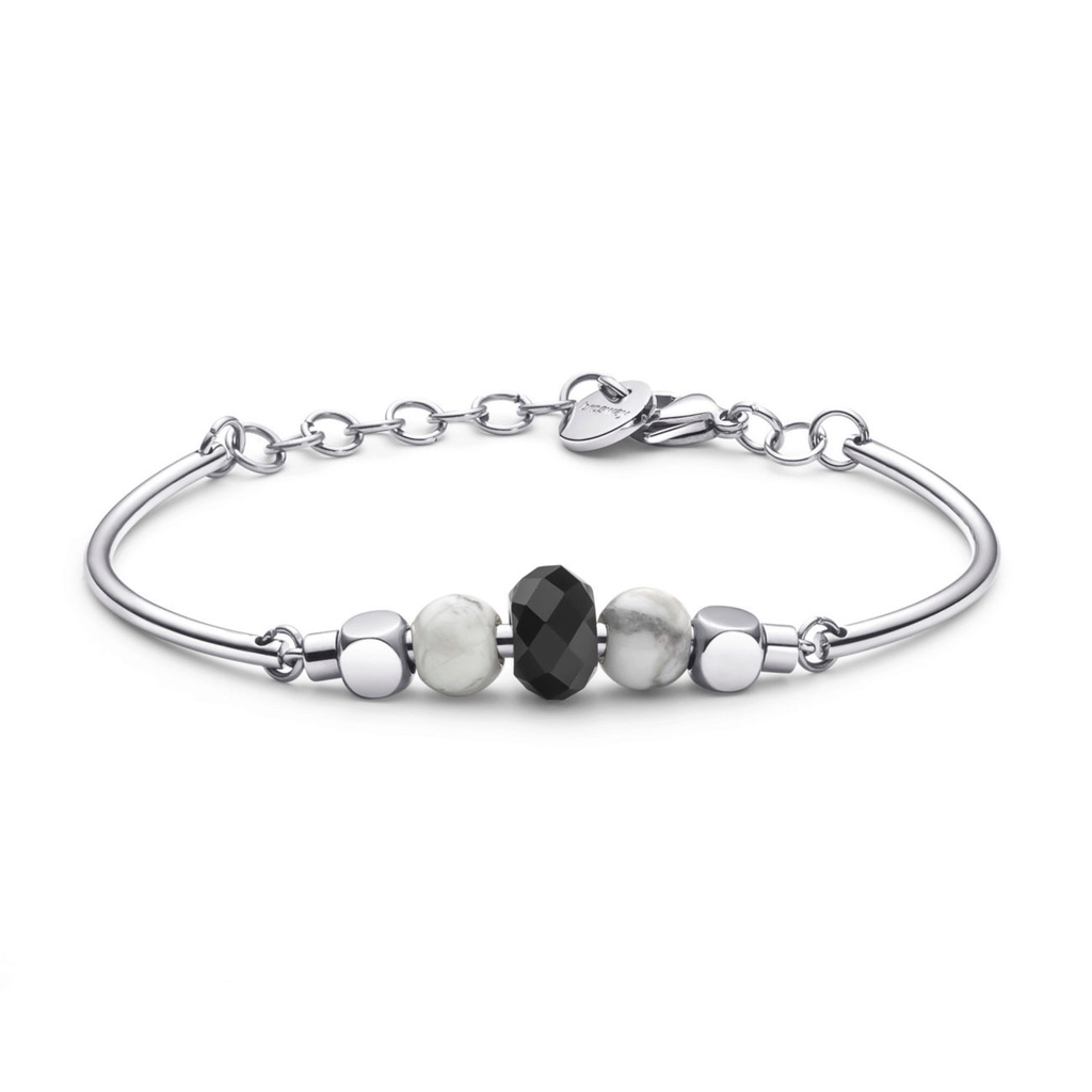 Très Jolie Howlite and Onyx (Silver)