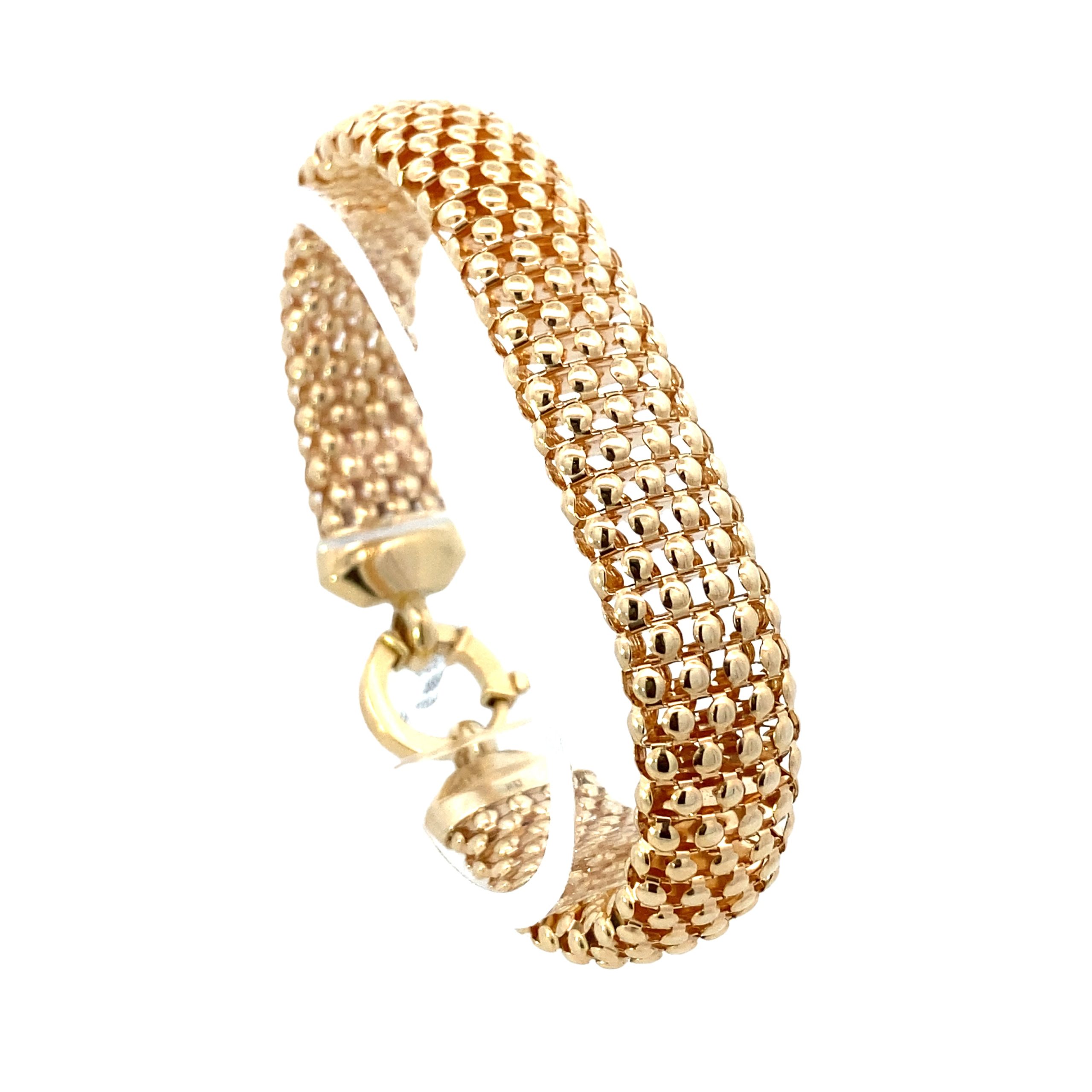 14K Gold Elegant Secure Claps Bracelet