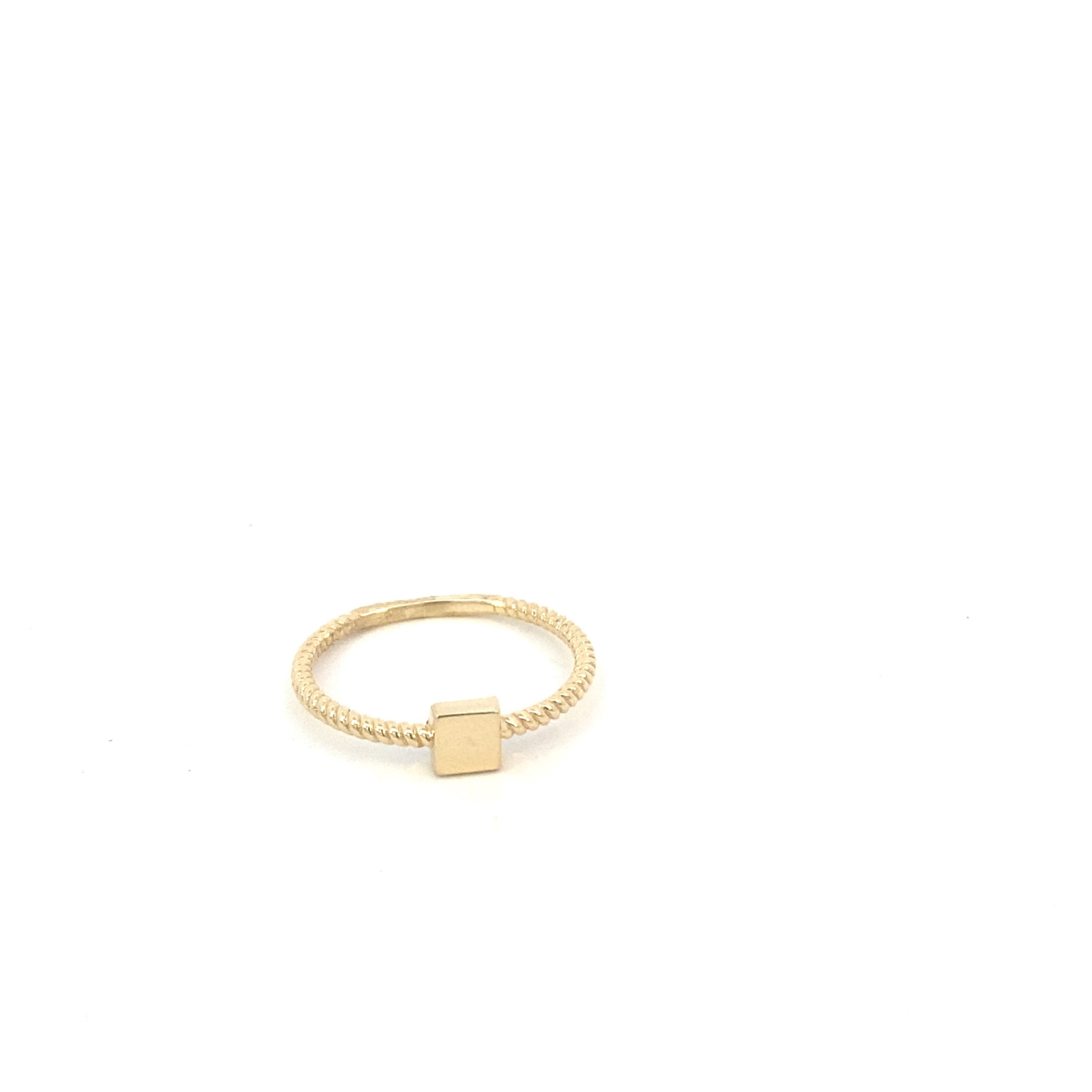 14K Gold Twist Ring with Square Shape