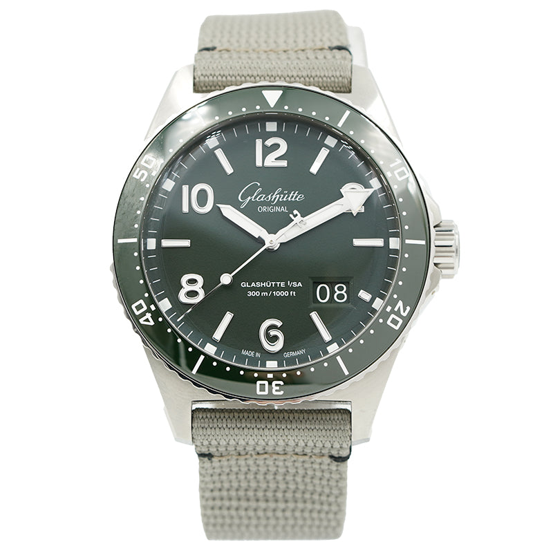 SOLD - Glasshutte Original SeaQ Green Panorama Date '22 B&P 1-36-13-07-83-34