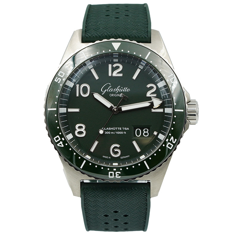 SOLD - 6/24/24 - Glashutte Original SeaQ Green Panorama Date '22 B&P 1-36-13-07-83-33