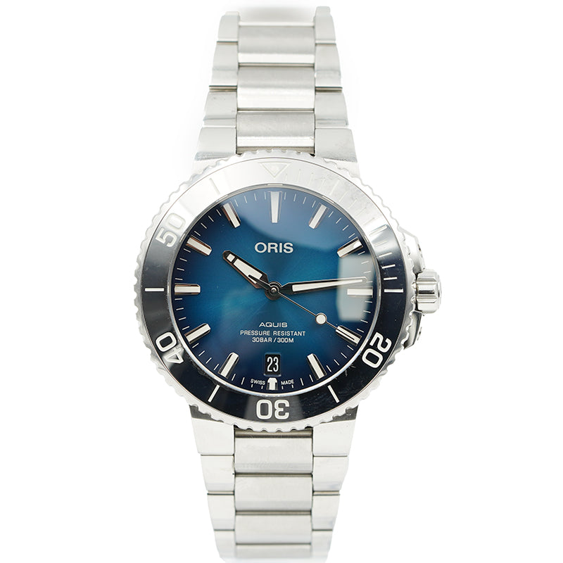 SOLD - 7/10/24 - Oris Aquis Date 39.5mm Oceanic Blue 2020 B&P Stainless Steel Dial