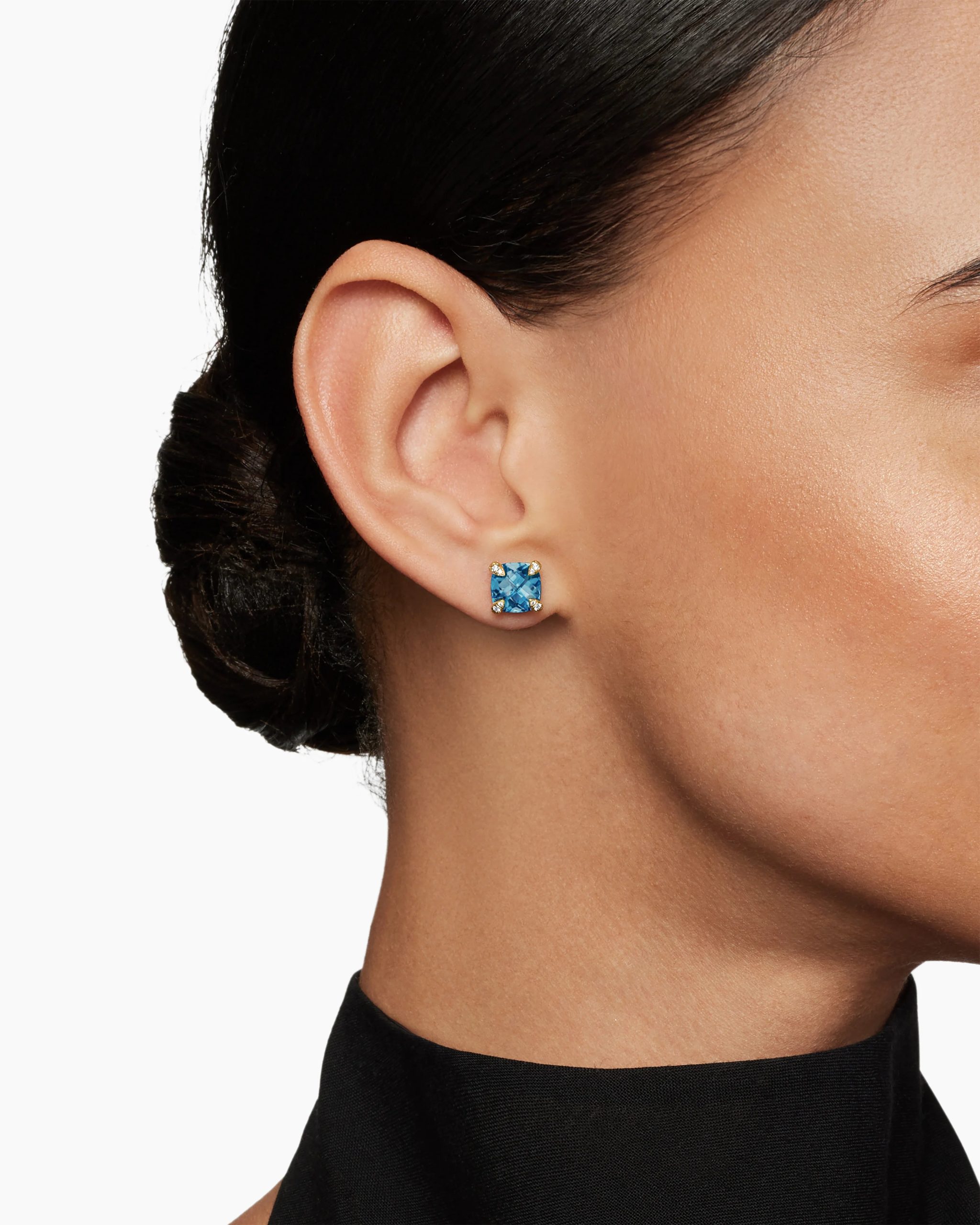 Chatelaine® Stud Earrings 18K Yellow Gold with Hampton Blue Topaz and Diamonds, 8mm