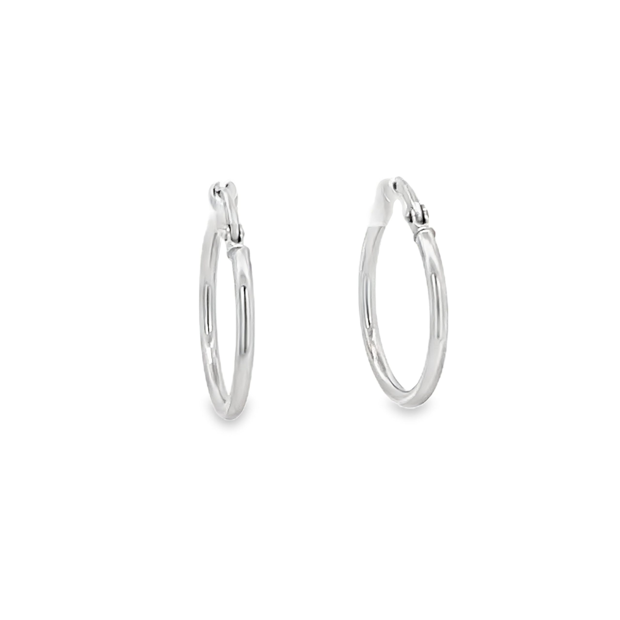 14K White Gold Medium Trend Hoops