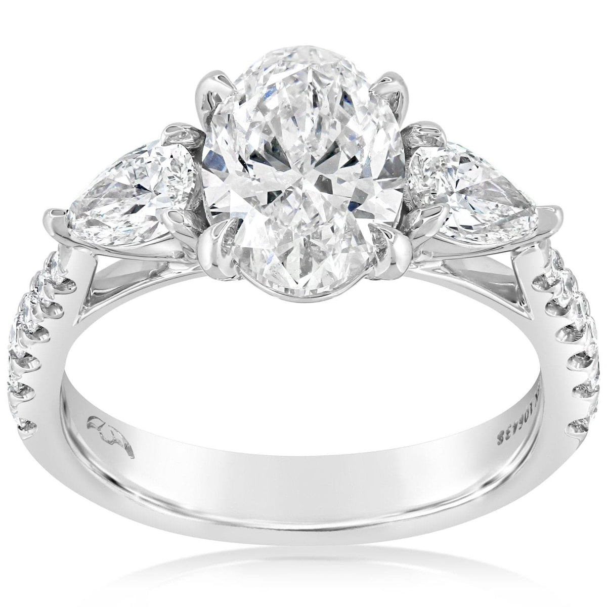 Oval Center Diamond Engagement Ring Setting