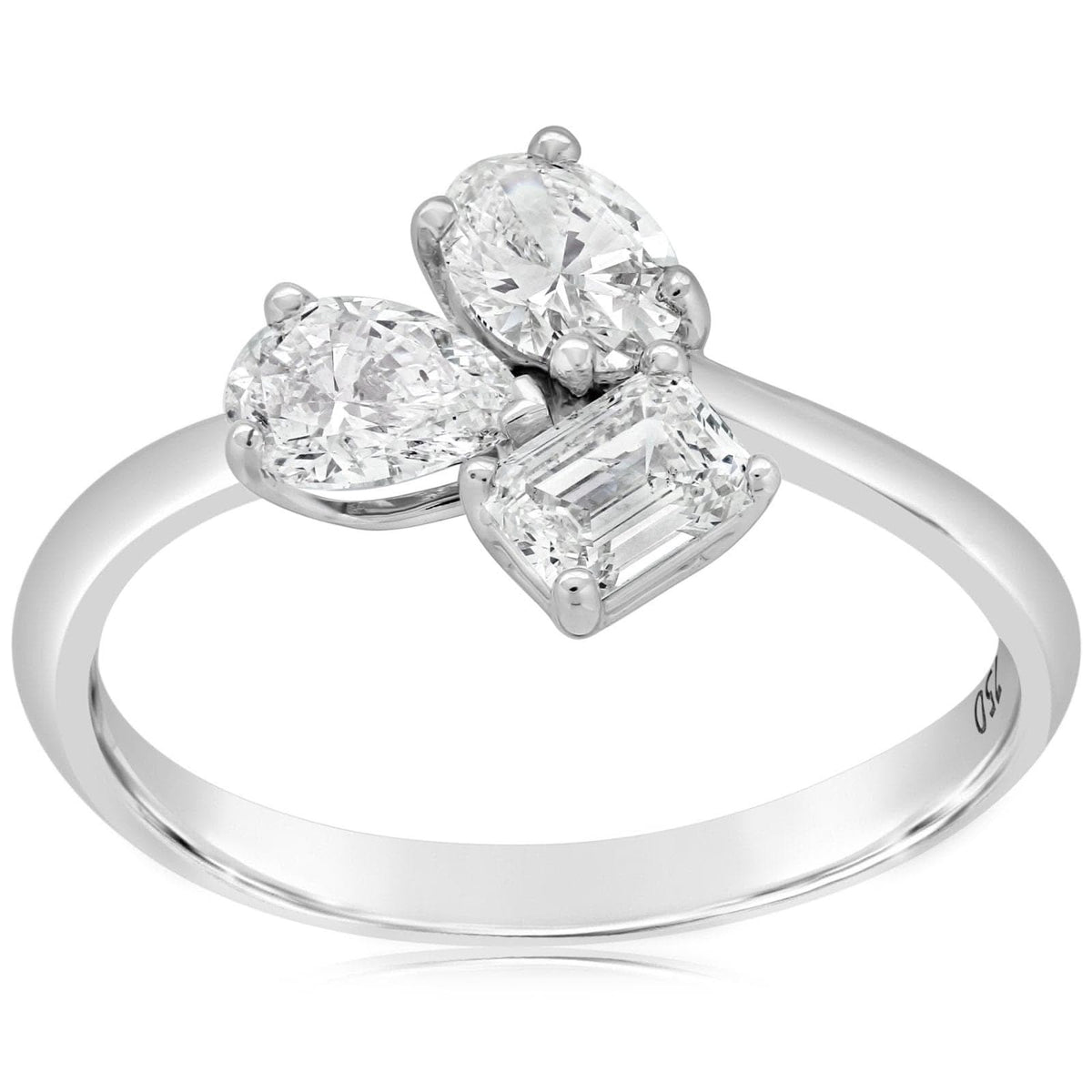 Mixed Diamond Cluster Ring