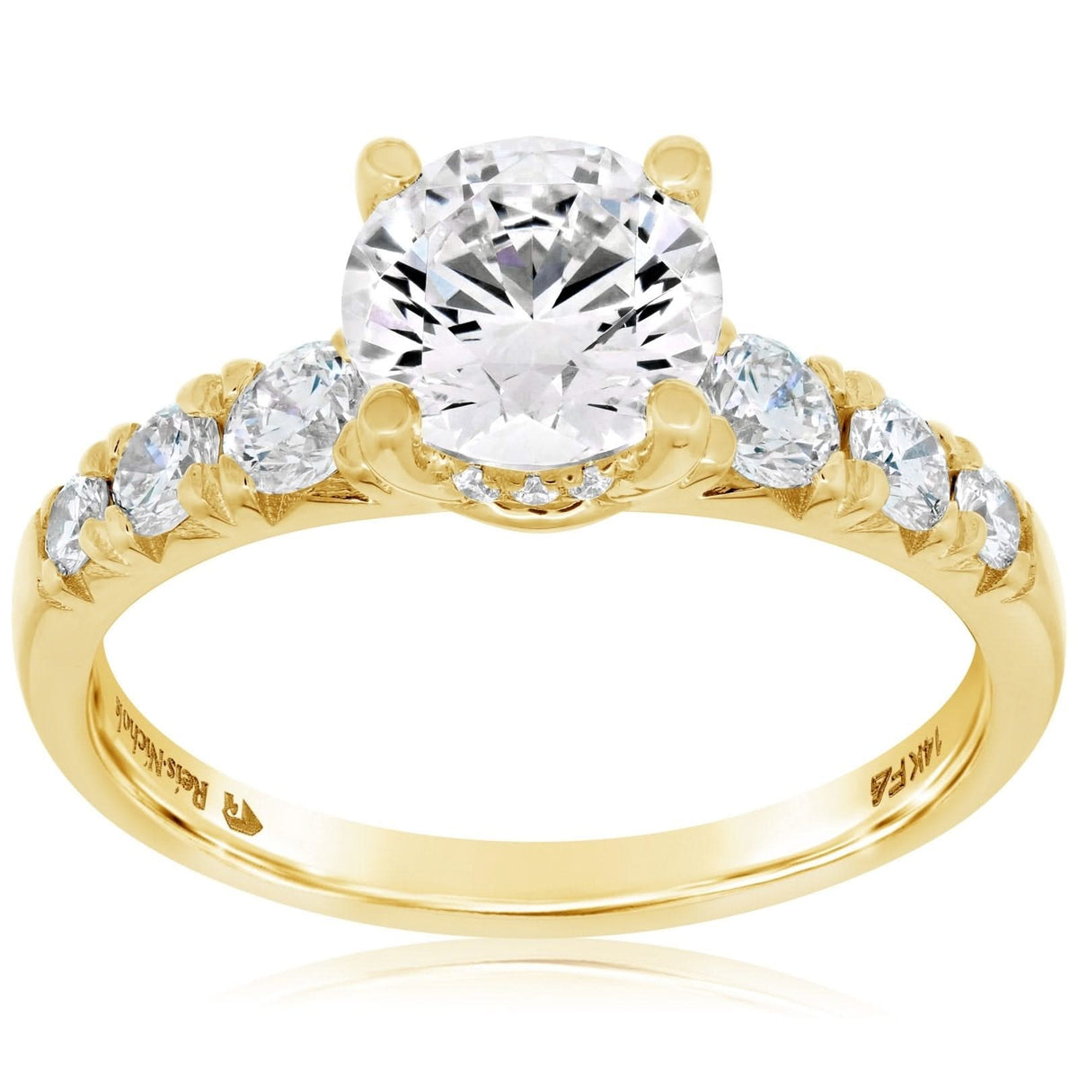 Graduated Diamond Engagement Ring Setting