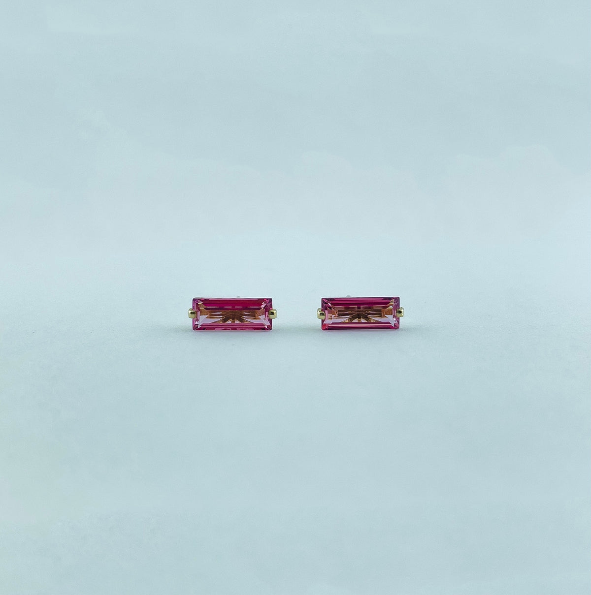 SUZANNE KALAN 14K YELLOW GOLD SALMON TOPAZ BAGUETTE STUDS