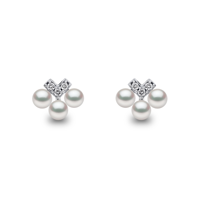 QYE2225-7X London Pearl & Diamond Stud Earrings In 18 Karat White Gold With 6 Akoya Pearls