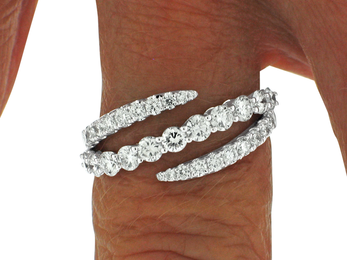 MULLOYS PRIVE18K WHITE GOLD 1.00CT VS CLARITY G COLOR DIAMOND RING