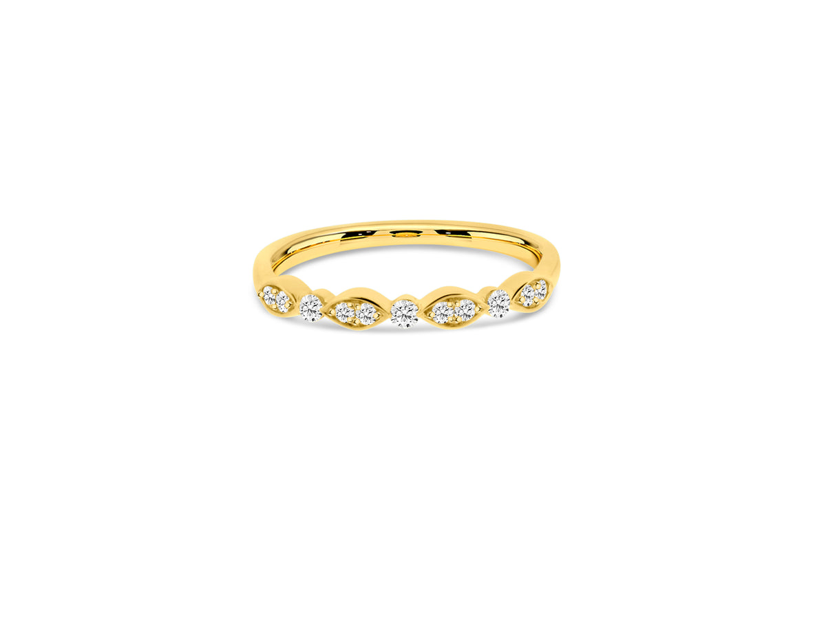 MULLOYS PRIVE 18K YELLOW GOLD .16CT VS1-2 CLARITY G COLOR DIAMOND BAND